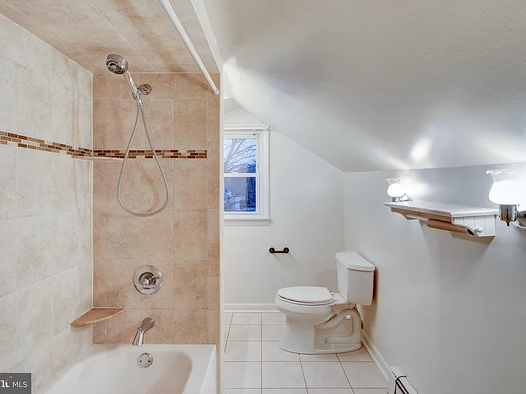 817 Fletcher 2nd Floor Trenton Ave #2ND FLOOR — Photo 6