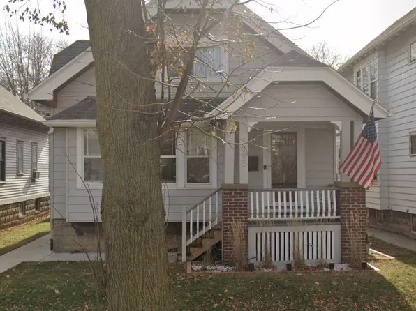 1935 East Bennett AVENUE, Milwaukee, WI 53207