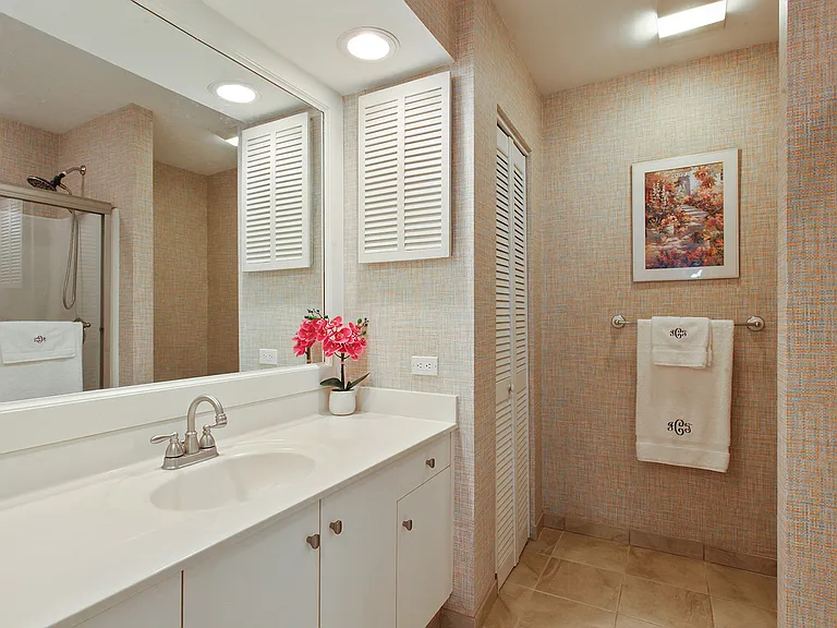 780 Queens Grant — Photo 14