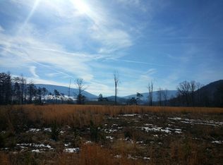 207 Bee Tree Drive, Peterstown, WV 24963