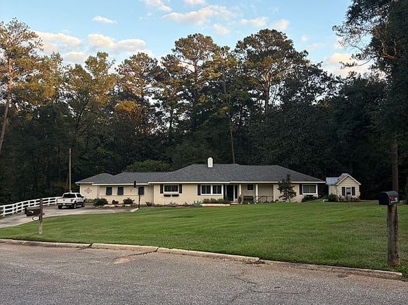 209 S Hillcrest Blvd