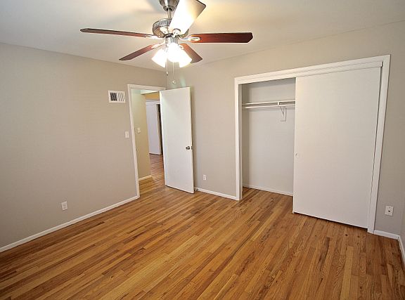 5th image of 3330-3368 Charlotte St #3350