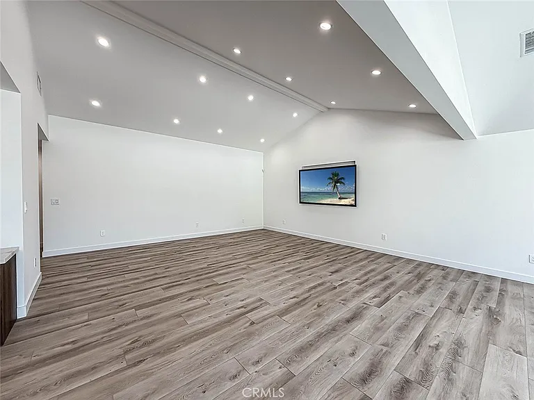 22921 Dolorosa St — Photo 16