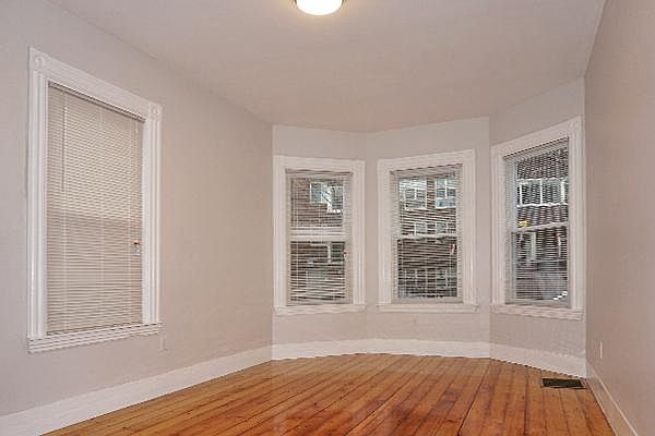 2nd image of 367 Prospect St