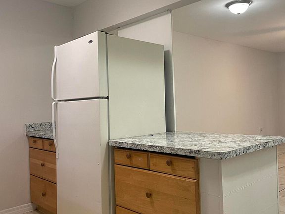 5th image of 6094 Forest Hill Boulevard #208