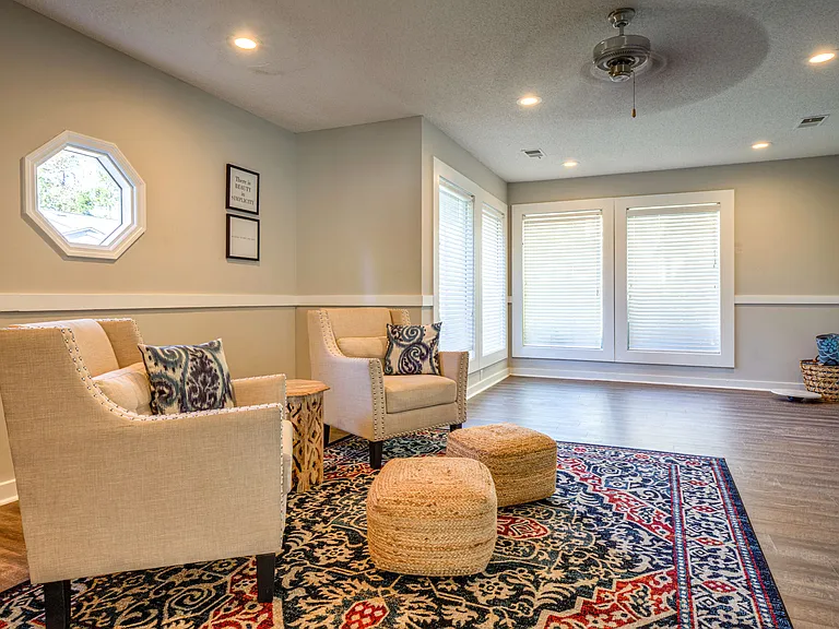 Palmetto Grove — Photo 7