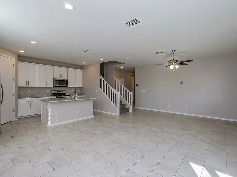 1563 S Loren Ln — Photo 4