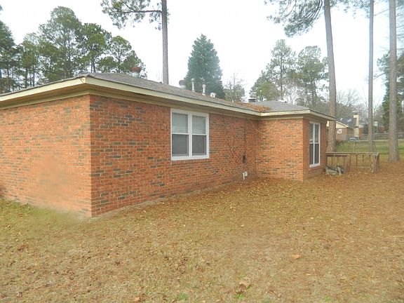 2nd image of 2320 Woodsman Dr