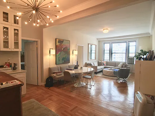 Rented by Moises Farhart, LREB | media 13