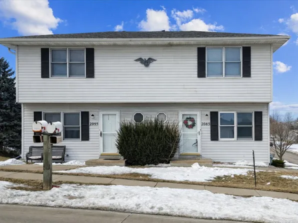2085 Radford Rd, Dubuque, IA 52002