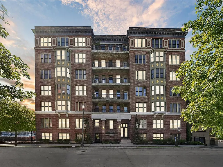 78 Watson St #8 — Photo 1