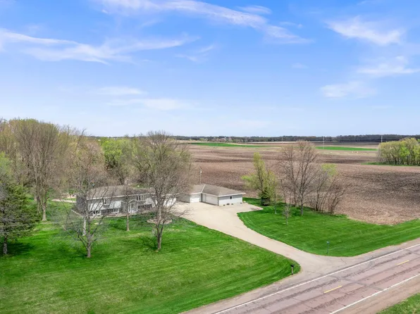 16474 200th St, Hutchinson, MN 55350
