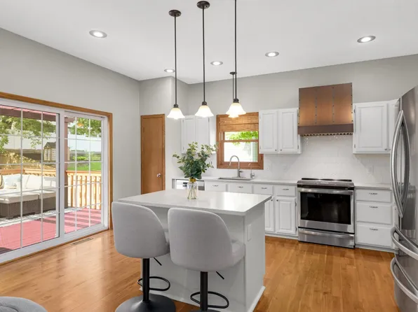 12769 Diamond Path, Apple Valley, MN 55124