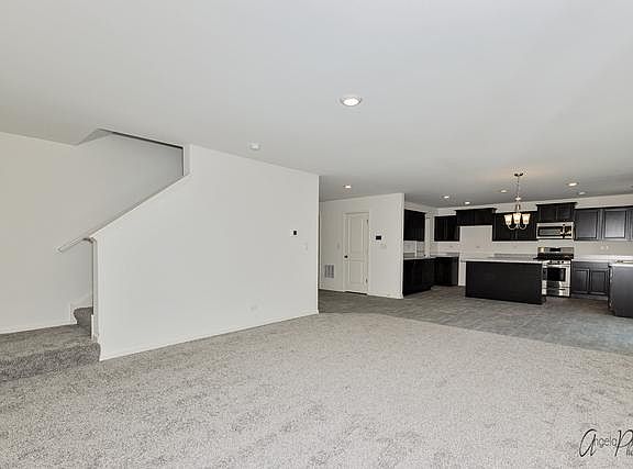 4th image of 2008 Greenview Dr