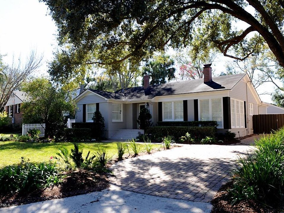 1st image of 2338 Broadmoor Ln