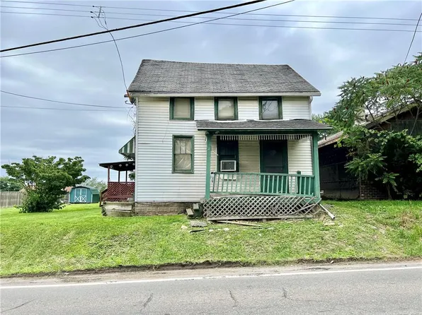 6312 Tuscarawas Rd, Industry, PA 15052