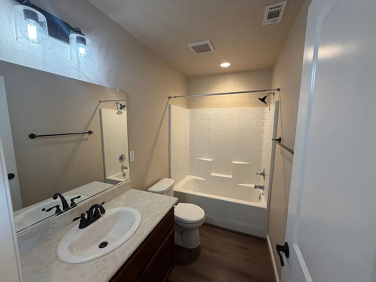 1194 Velarde Cir — Photo 38