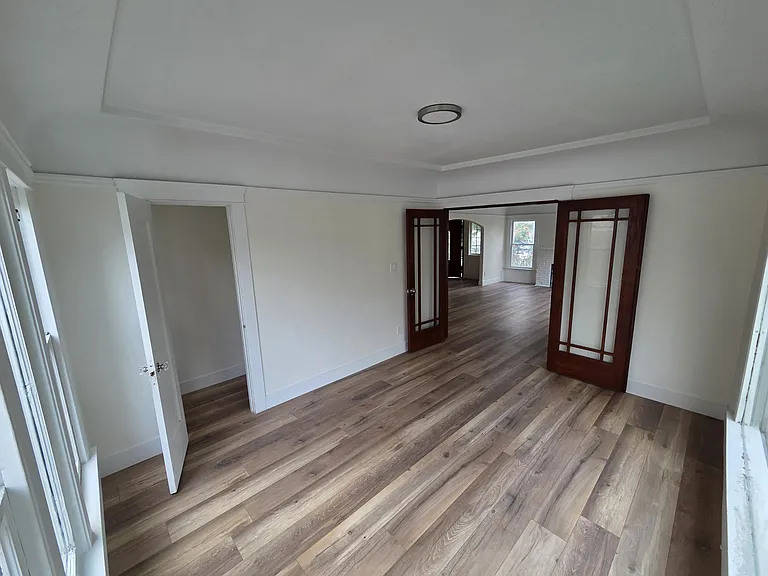 1345 S Flower St — Photo 8
