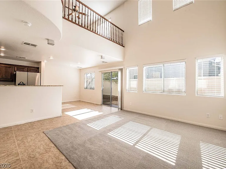10410 Lady Angela St — Photo 5