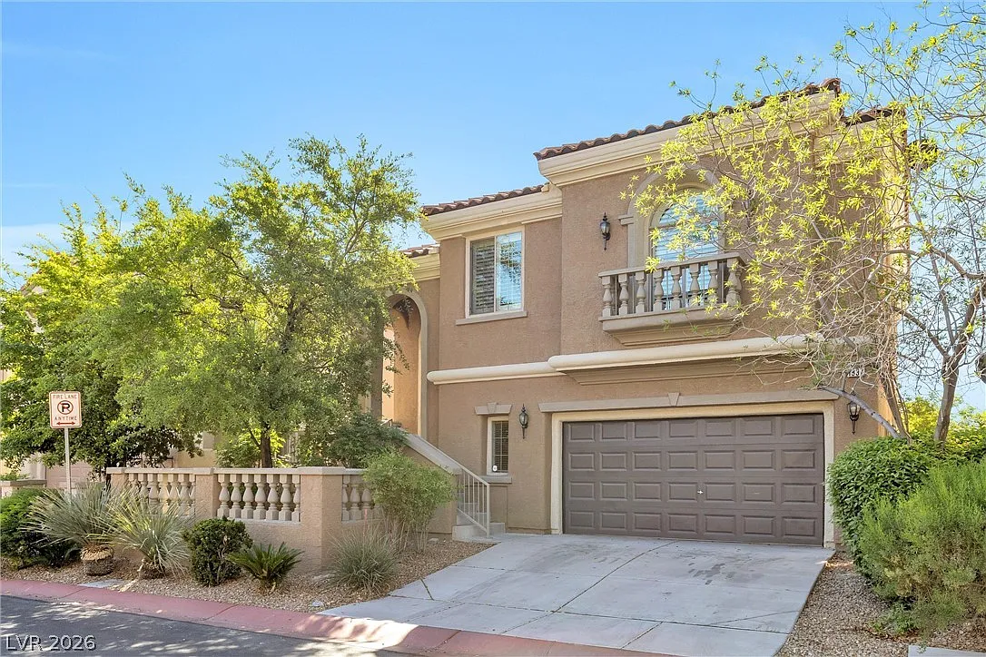 3 bed, 2.5 bath, 1882 sqft, $2,551 — Photo 2