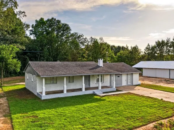 41 Dumas Bailey Rd, Picayune, MS 39466