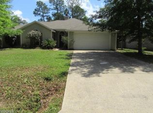 3216 N 3rd St, Ocean Springs, MS 39564