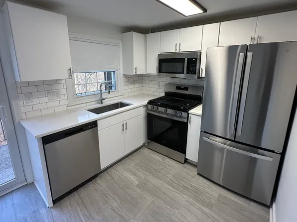 21-27 Pond St, Belmont, MA
