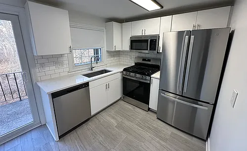 21-27 Pond St #26 Photo 1