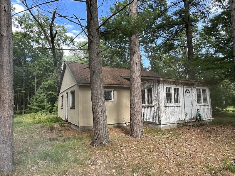 6742 Loud Dr, Oscoda, MI 48750 Zillow