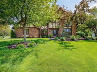 6N261 Dinah Rd, Medinah, IL 60157