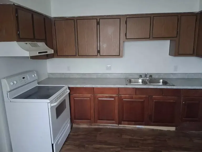 2808 E Monte Cristo Ave #102 — Photo 4