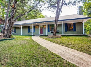 618 W Red Bird Ln, Duncanville, TX 75116