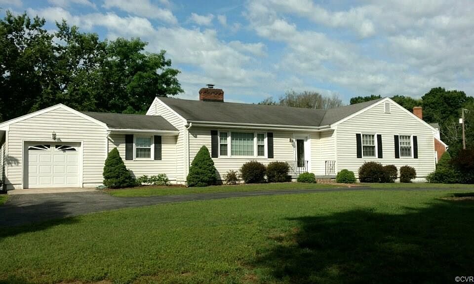 1st image of 711 Mansion Dr