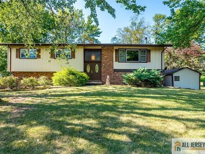 32 Chandler Rd, Edison, NJ, 08820