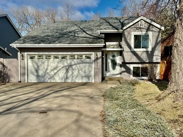 5545 Knoll Dr, Shoreview, MN 55126