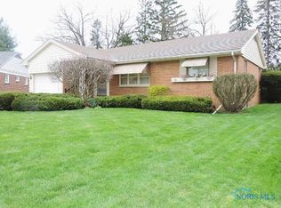 5946 E Heights Dr, Toledo, OH 43613