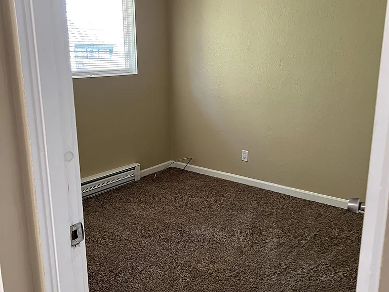 506 E Elma Ave — Photo 8