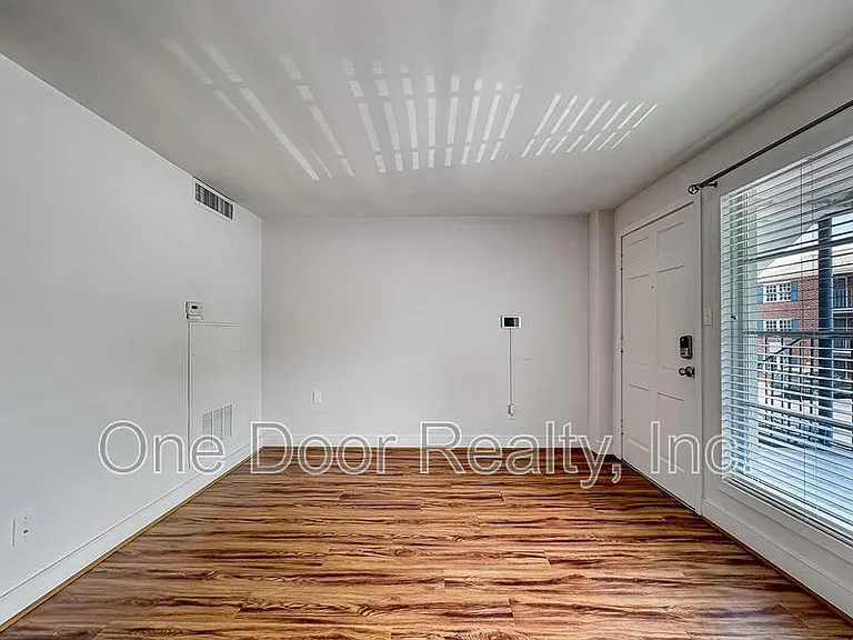 732 Scotland St #14 — Photo 6