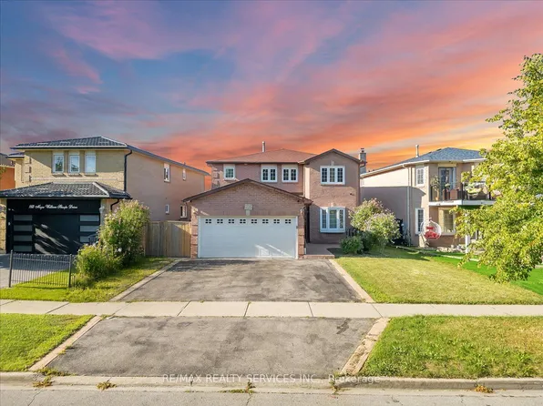 162 Major William Sharpe Dr, Brampton, ON L6X 4C3