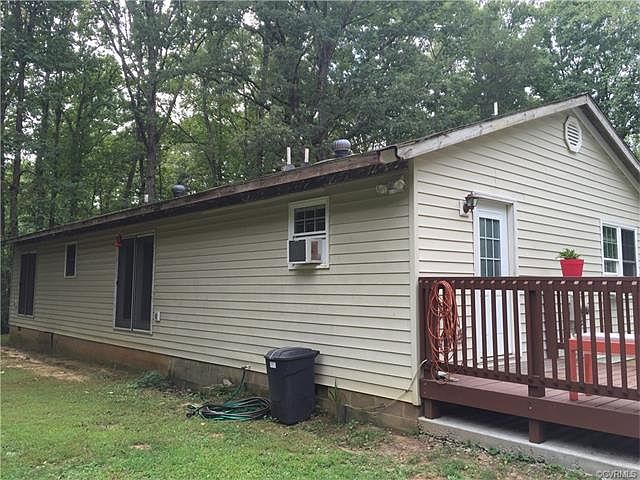 2nd image of 821 Waltons Store Rd
