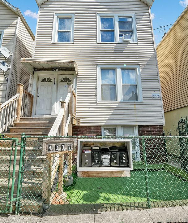 1st image of 4337 S Marshfield Ave