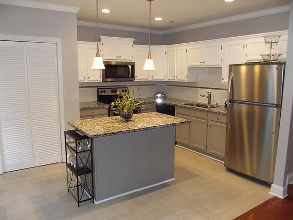 2nd image of 9130 Kings Canyon Dr
