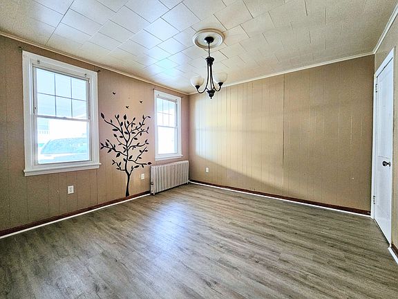 2nd image of 4 Drummond St