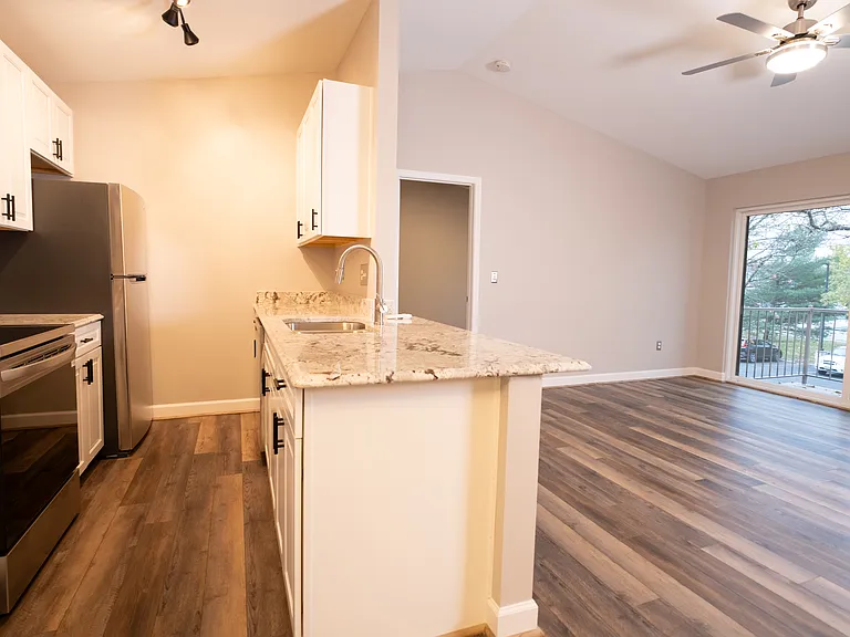7641 Montgomery Rd #7 — Photo 3