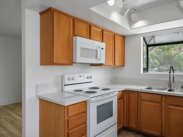 7300 Pirates Cove Rd Unit 2045, Las Vegas, NV 89145