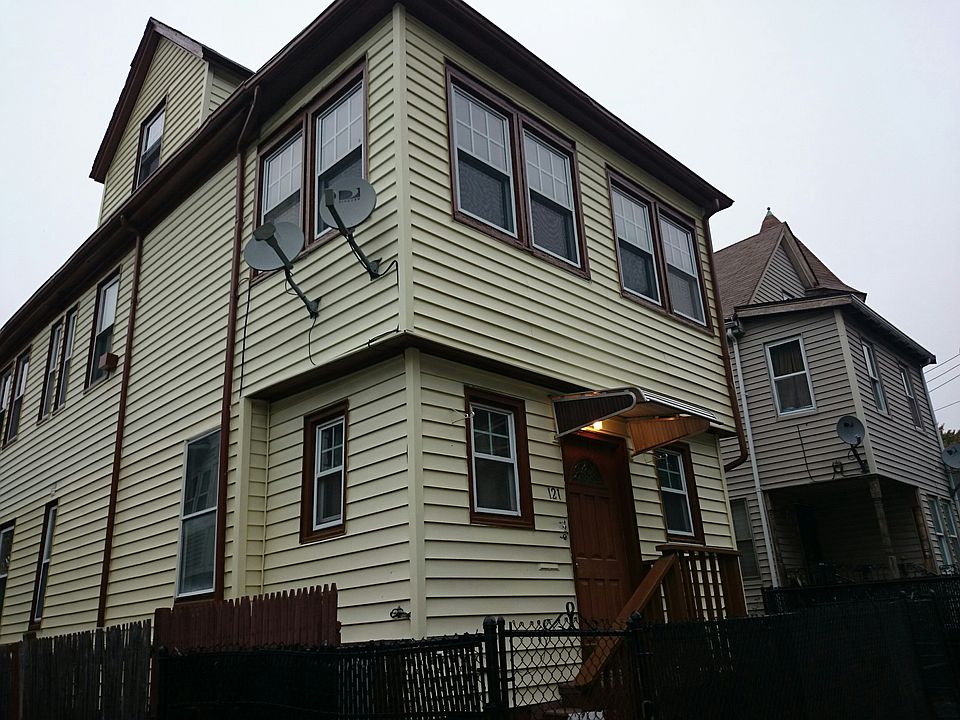 2nd image of 121 Woodrow Ave