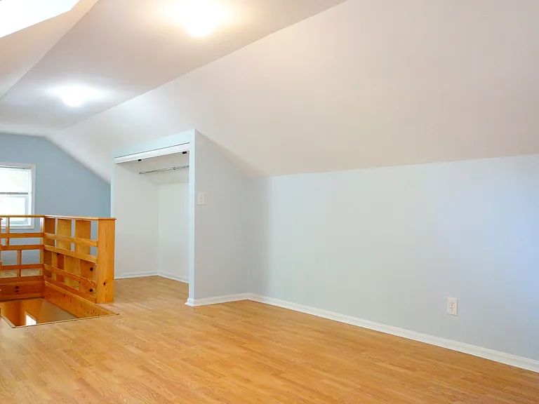 8405 Greenwood Ave — Photo 55