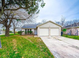 3454 Wuthering Heights Dr, Houston, TX 77045