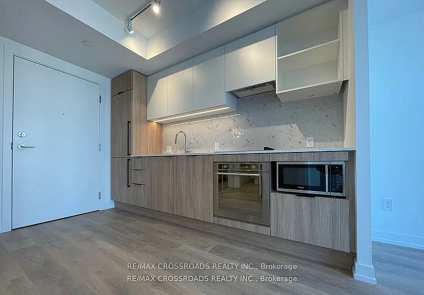 1 bed, $2,300 — Photo 2