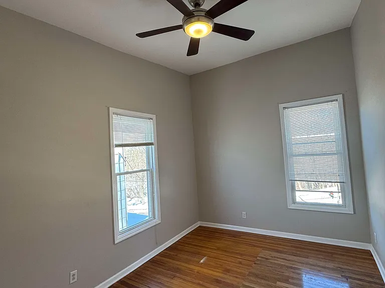 138 Pawling Ave #138 — Photo 24